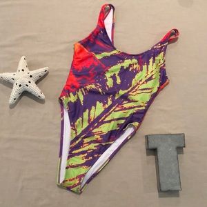 Super hot high cut leg one-piece tank swim Large
